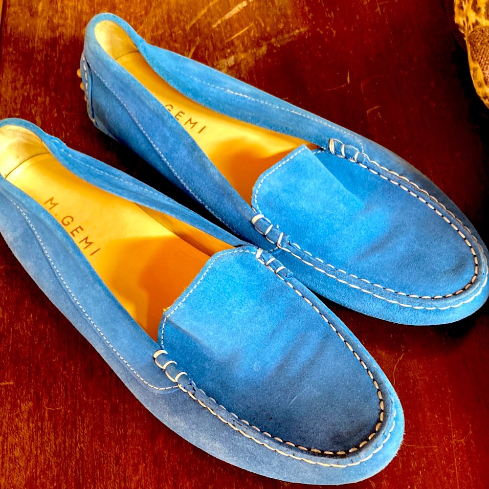 M. Gemi Felize size 41 Cornflower Blue Suede. Barely worn   VGUC